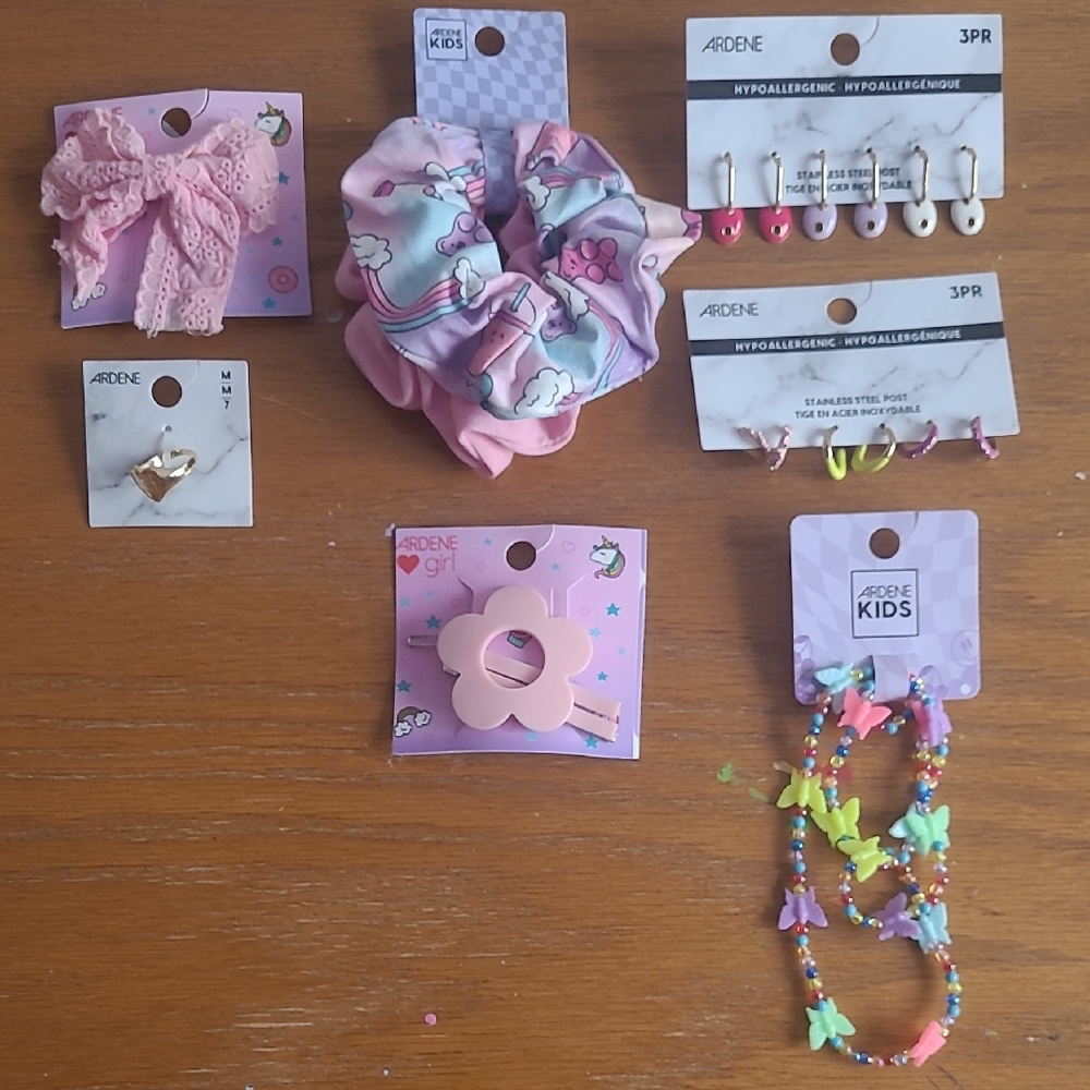 Ardene Kids Pink and Pastel Hair And  Accessories Set